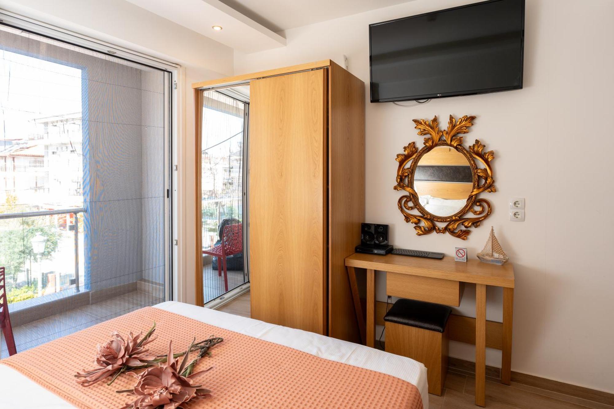 Megkas Theodoros Apartment ปาราเลียกาเตอรีนิส ภายนอก รูปภาพ