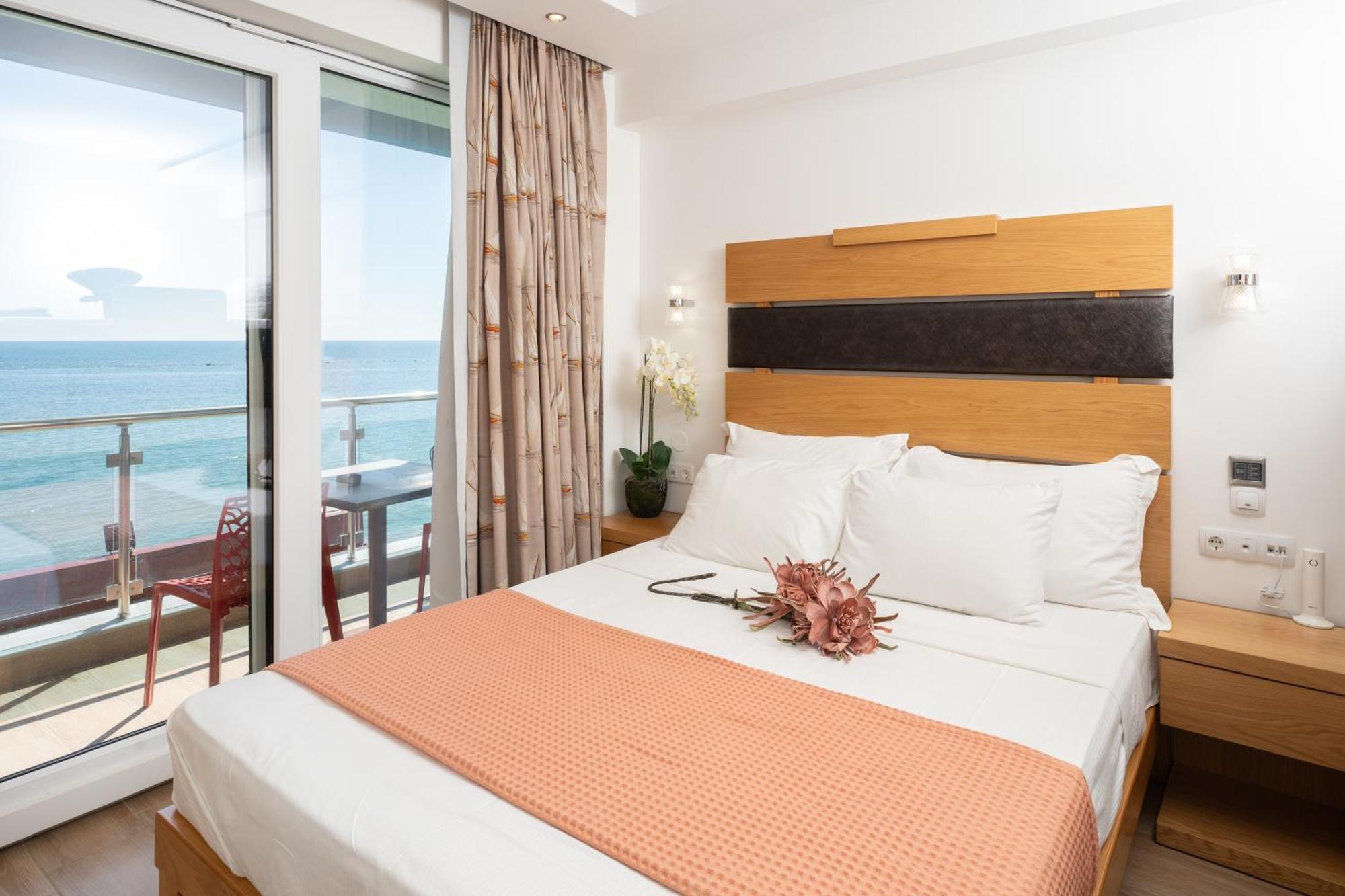 Megkas Theodoros Apartment ปาราเลียกาเตอรีนิส ภายนอก รูปภาพ