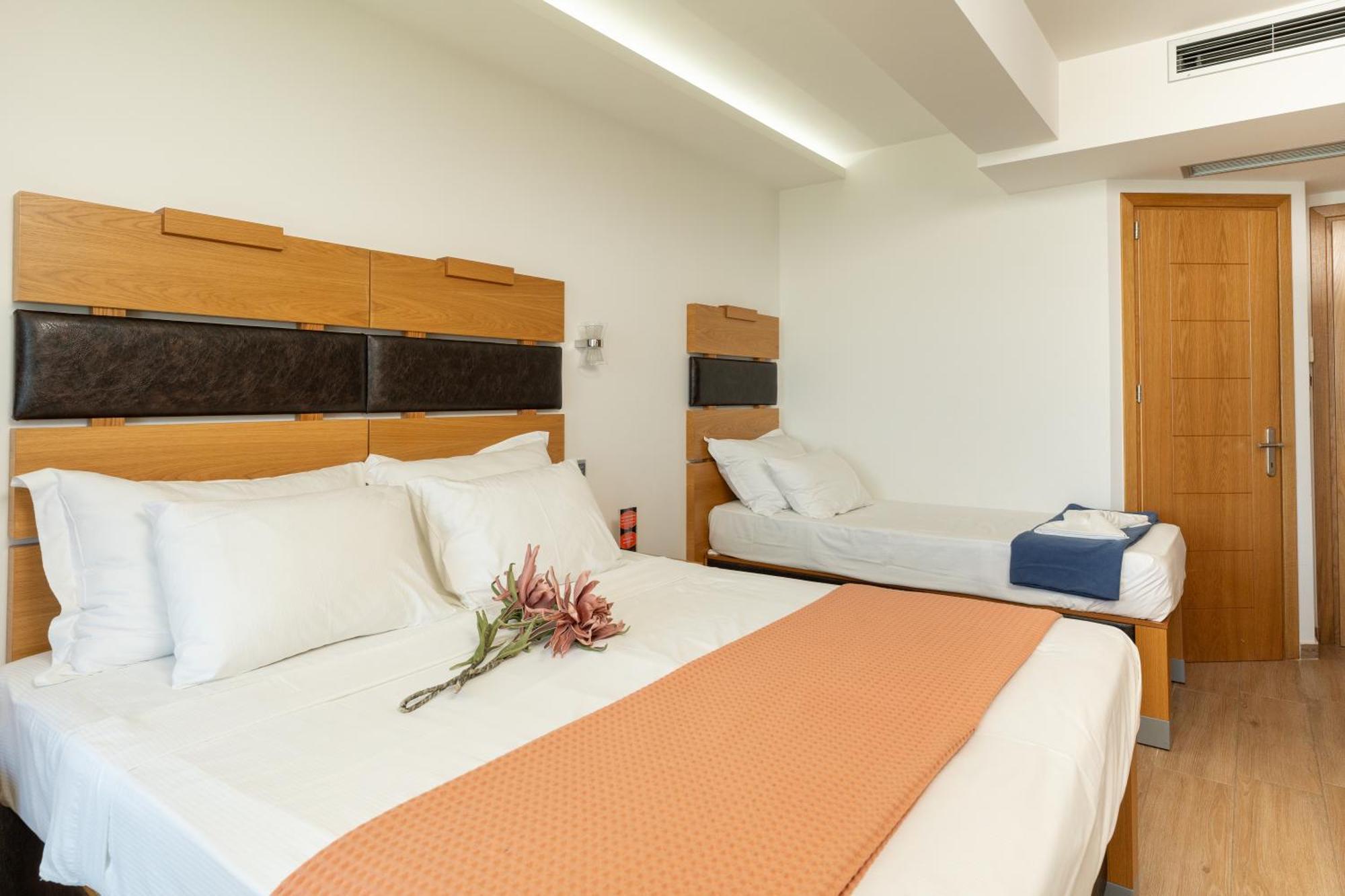 Megkas Theodoros Apartment ปาราเลียกาเตอรีนิส ภายนอก รูปภาพ
